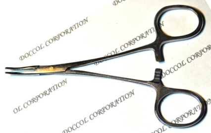 Hemostatic forceps with curved jaws