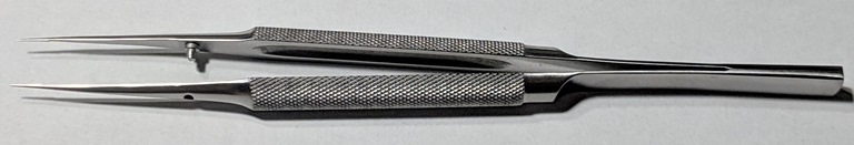 Micro dissecting forceps with straight tips 0.20mm